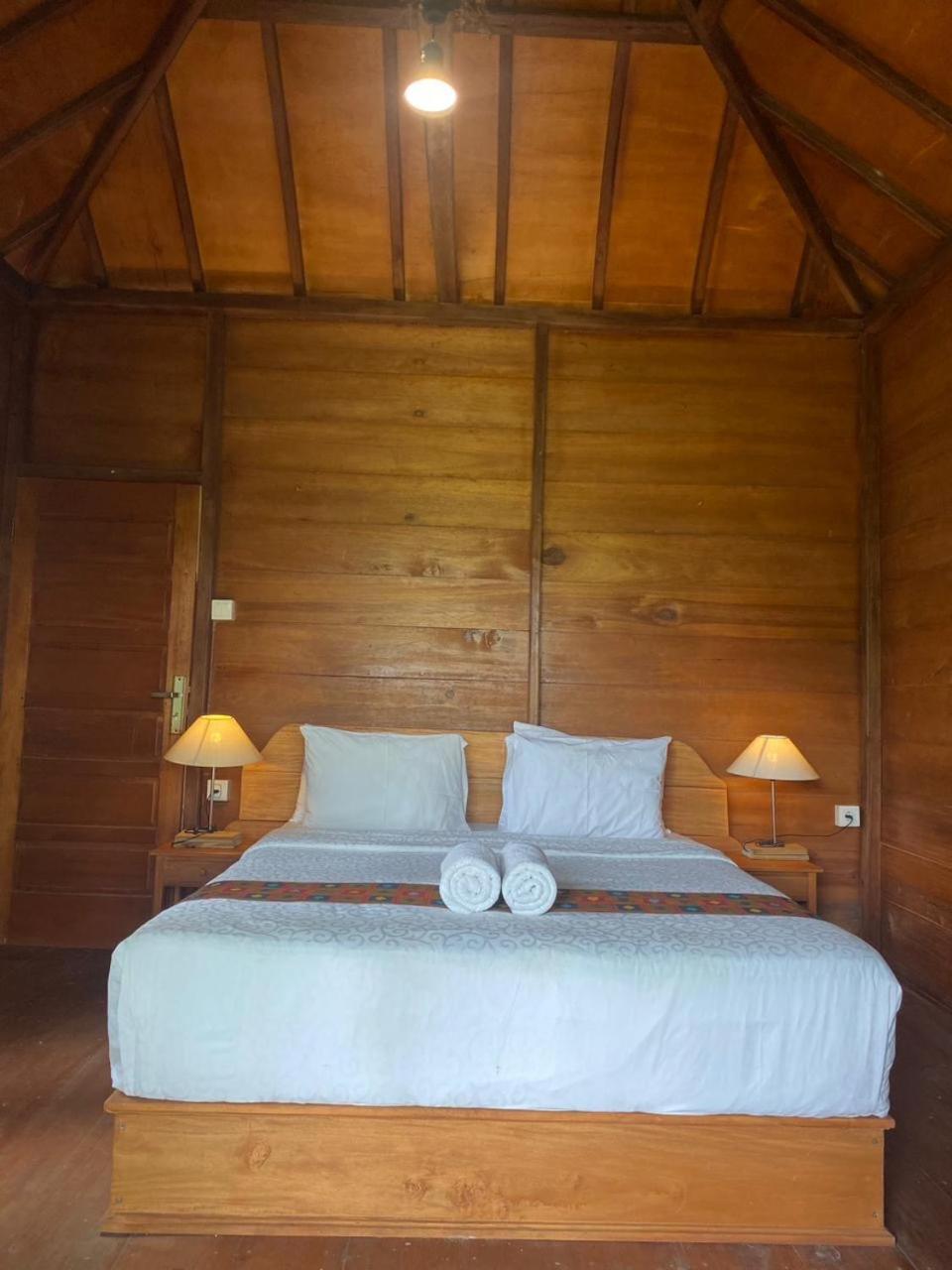 Uma D'Nyuh Homestay Singaraja Kültér fotó